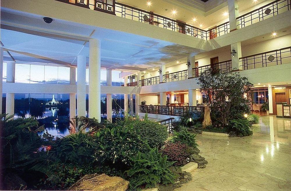 Yunnan Dianchi Garden Resort Hotel & Spa Kunming Exteriör bild