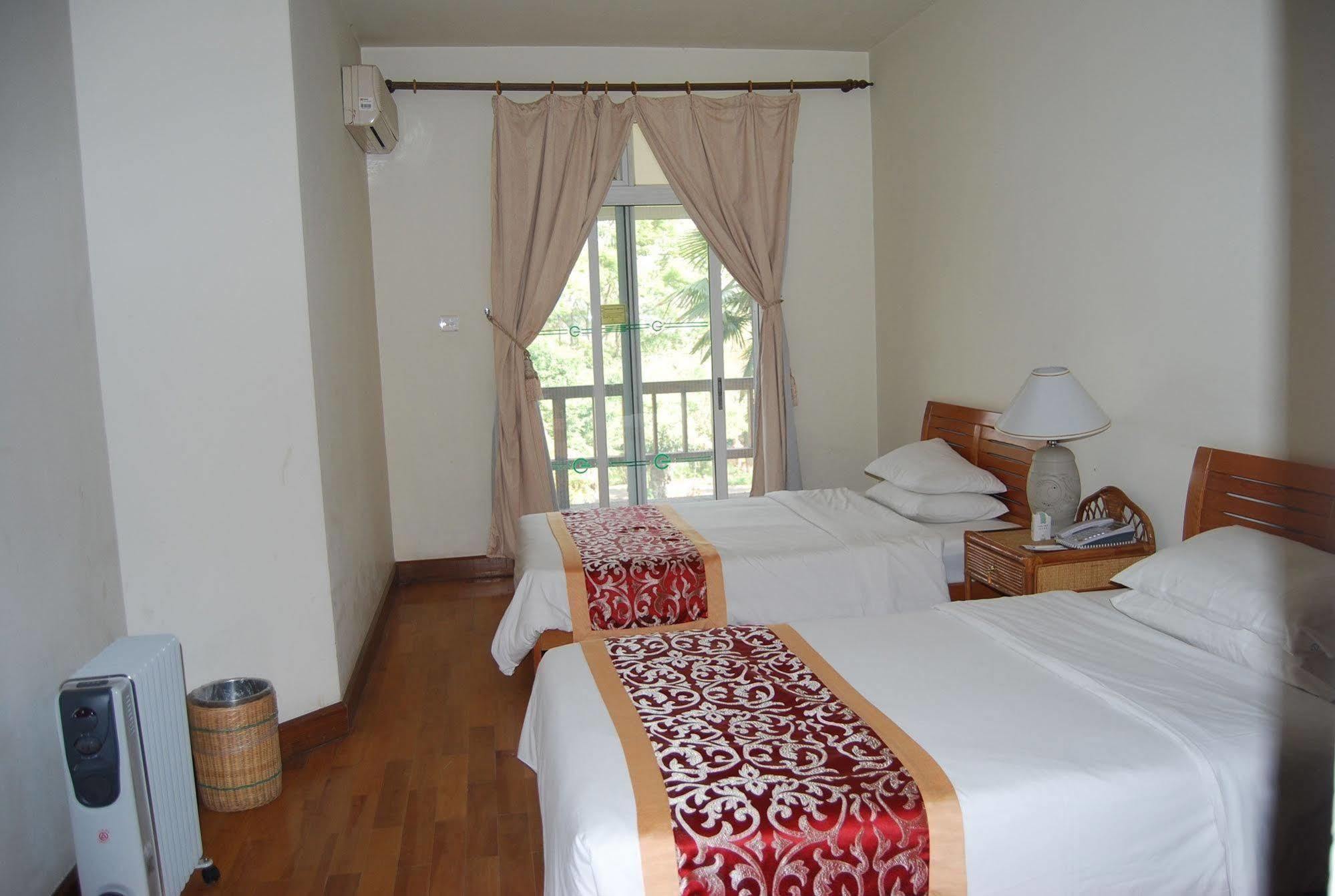 Yunnan Dianchi Garden Resort Hotel & Spa Kunming Exteriör bild