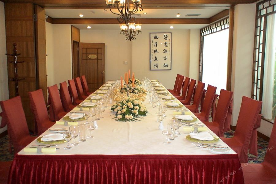 Yunnan Dianchi Garden Resort Hotel & Spa Kunming Exteriör bild